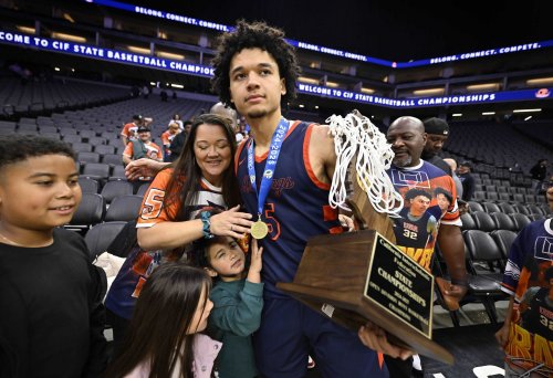 WATCH: 5-star recruit Brayden Burries erupts for 44 points in CIF State Open Division Championship thriller