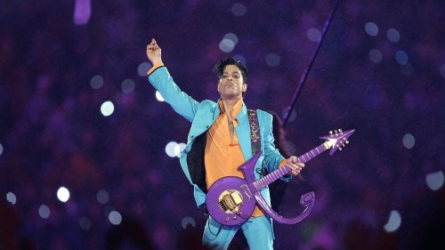 5 best and worst Super Bowl halftime shows ever feat. Prince’s 2007 performance and more