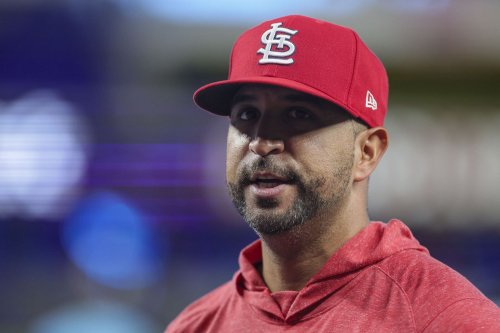 WATCH: As’ security guard prevents Cardinals manager Oliver Marmol from taking a challenge