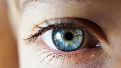 10 mind-blowing benefits of lutein for eyes