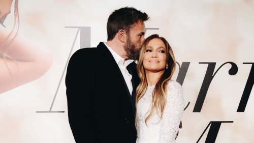 "Trouble In Paradise Already": Video Of Ben Affleck And Jennifer Lopez ...