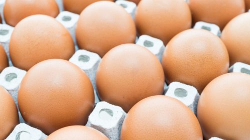 Wholesale egg prices in the U.S. have fallen more than 40% since the end of February according to new analysis