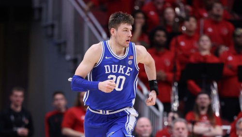 Duke gets trolled by NCAAB fans after Kyle Filipowski's photo from Wake Forest court storming goes viral: "Classic resting Duke face"