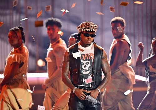 “Drive by roast is crazy”- Internet reacts to a viral video of a man confronting Gunna at the BET Awards and calling him “a rat”