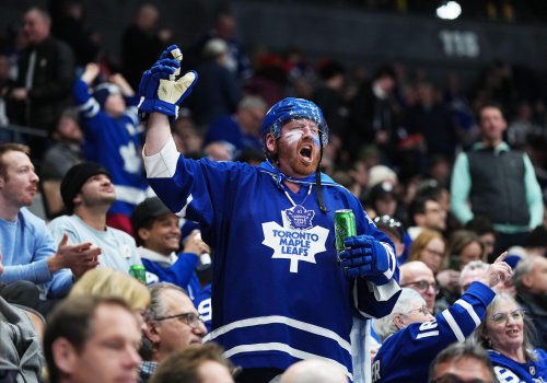Ex-NHLer goes scorched earth on Toronto Maple Leafs for reported 20% hike in season ticket prices