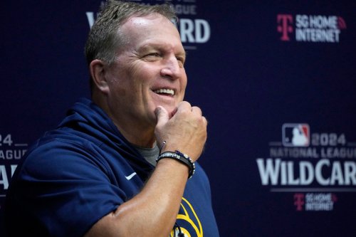 "Both Carlos Mendoza & Mike Shildt robbed, what the f**k is this" - Fans frustrated as Brewers' Pat Murphy wins NL Manager of the Year 2024