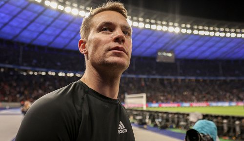 Manuel Neuer und der sinkende Reklamierarm: Droht dem FC Bayern ein Riesenproblem?