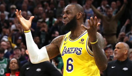 NBA News - LeBron James und Co. wüten nach krasser Fehlentscheidung bei Niederlage der Los Angeles Lakers in Boston
