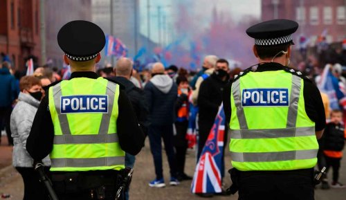 Die Glasgow Rangers, Religion und Mo Johnston: Schottischer Mauerfall