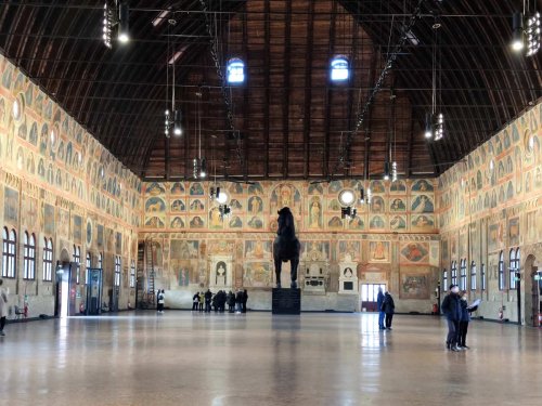 Palazzo della Ragione a Padova: cosa vedere fra affreschi e architetture
