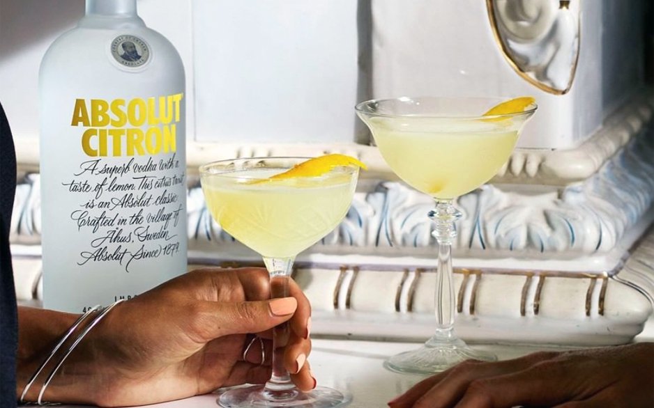 Be a Bartending Rockstar at Your Next Party With These 10 Vodka Cocktails