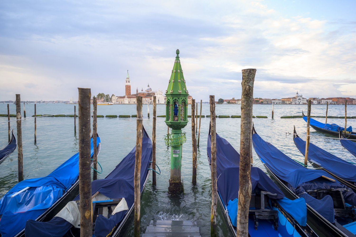 Unveiling the Secrets of Venice: Beyond the Tourist Traps - cover