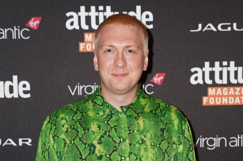 Joe Lycett letter to Suella Braverman read at refugee charity event