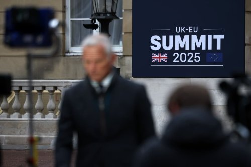 Fishing deal helps smooth way for UK-EU summit agreement