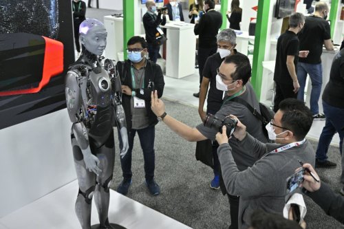 ces 2023 vacuum