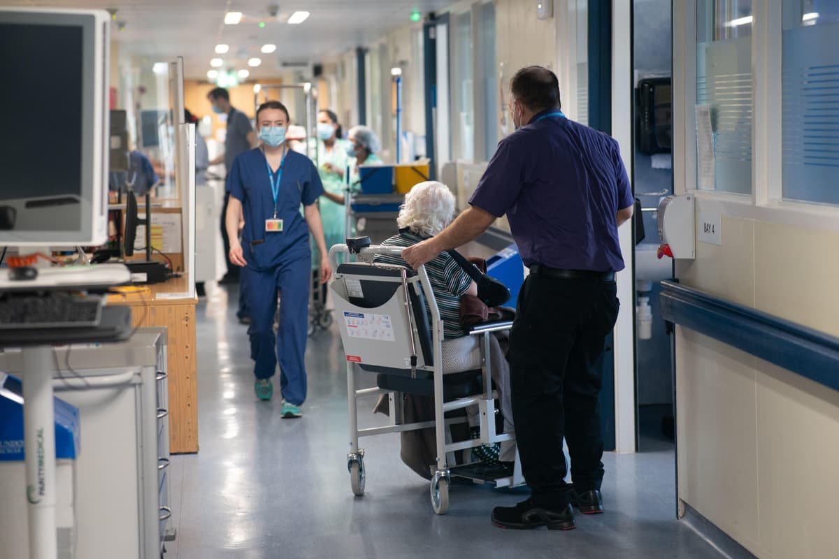 A&E cannot shake off ‘deep freeze of Government incompetence’ – Labour