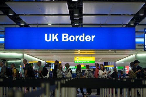 E-gate IT glitch causes delays across UK airports