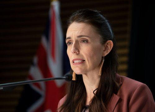 Jacinda Ardern extends Auckland Covid lockdown for two weeks