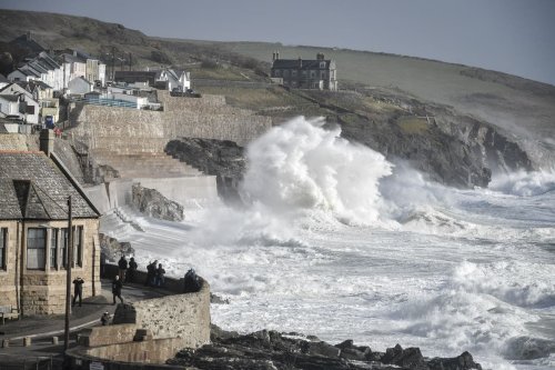 Strong winds batter England, Northern Ireland and Wales