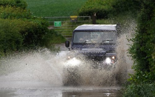 UK weather: Downpours forecast as 39 flood alerts remain in place