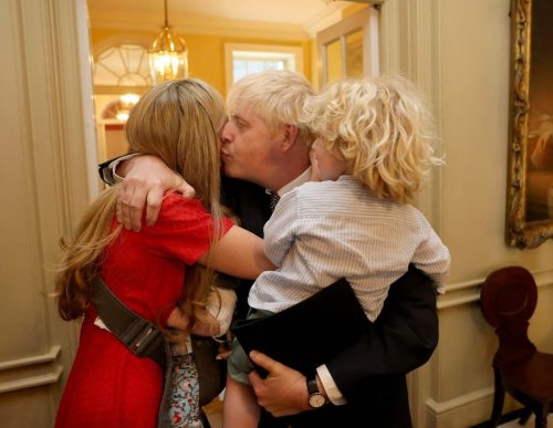London politics latest LIVE: Boris Johnson shares tender moment with his family after resigning