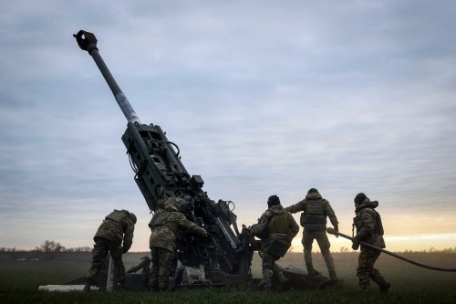 Ukraine launches counter-offensive to force back Putin’s troops, say military experts