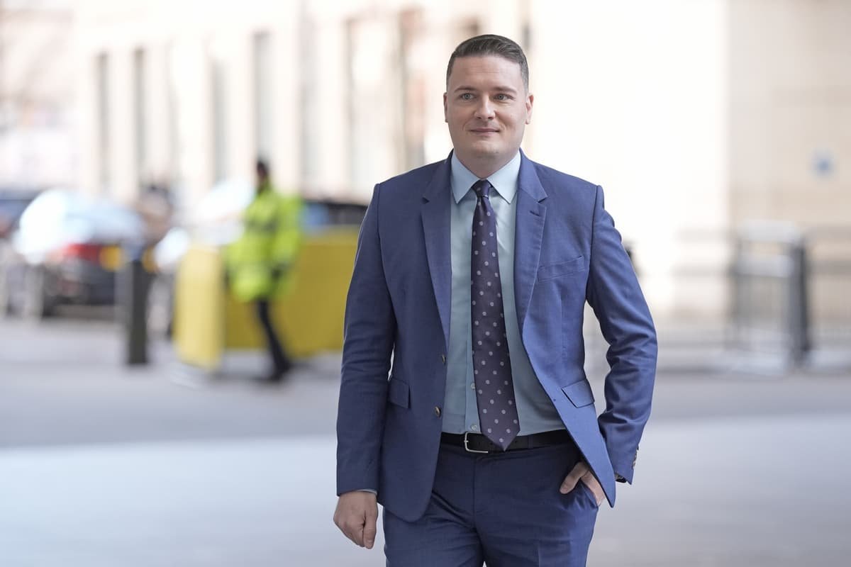 Health Secretary declines to be drawn on benefit freeze ‘speculation’