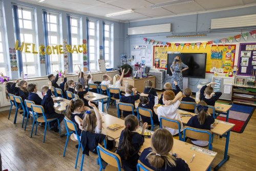 teachers-in-northern-ireland-set-to-strike-over-pay-award-flipboard