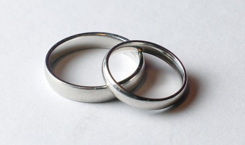 Church of Scotland approves same-sex marriages