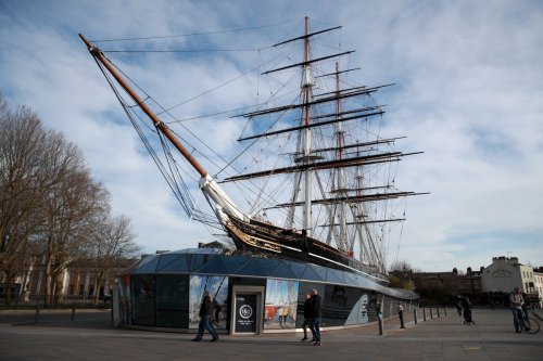Horror as man is fatally stabbed near the Cutty Sark