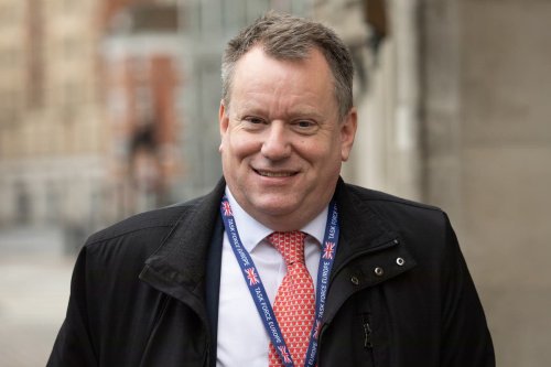 Frost reveals plans to bring back imperial measures and crowns on pint glasses