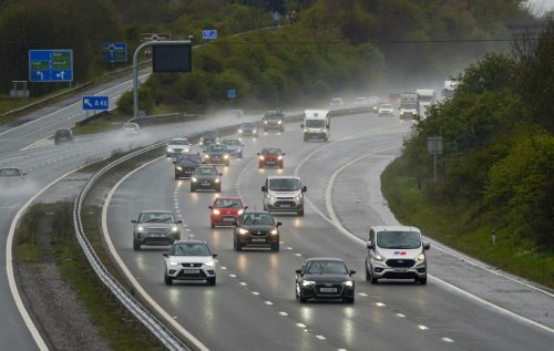 Drivers want motorway speed limit cut when it rains