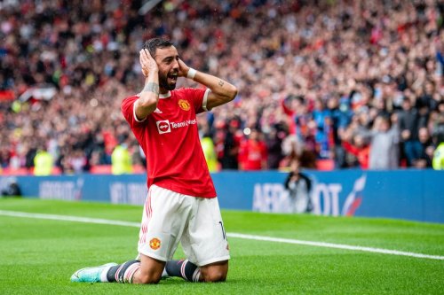 Man Utd 4-0 Everton: Bruno Fernandes scores stunner in pre-season rout