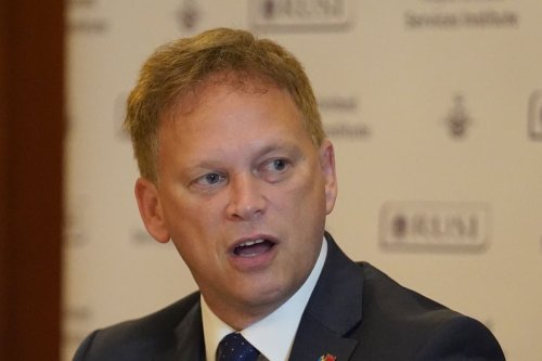 Shapps should help end dispute at depot that supplies arms to Ukraine, says SNP