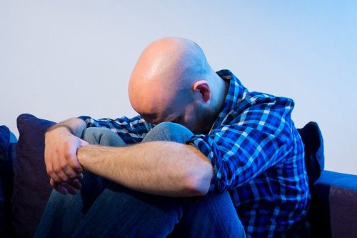 Lack of urgency in tackling male suicide, report claims