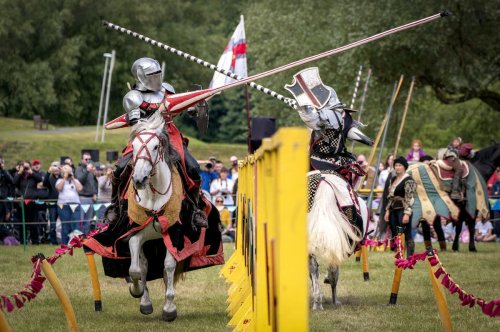 In Pictures: Brave knights battle it out at jousting tournament