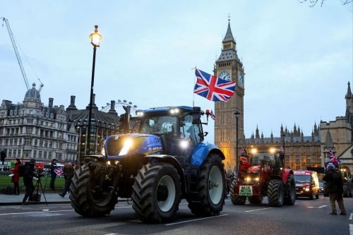 Brexit: Farmers furious at impact of quitting EU told by PM that he has put them 'at forefront of trade deals”