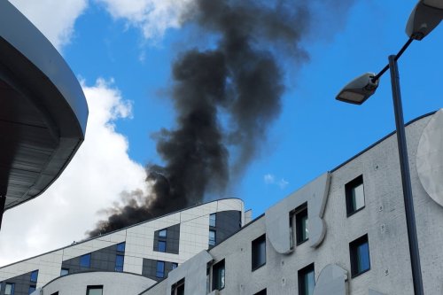Bromley fire: 120 people evacuated from apartment block blaze