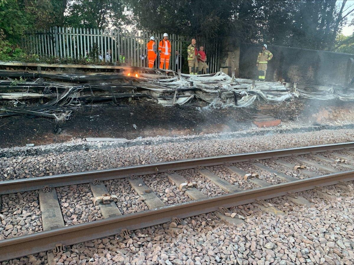London travel news LIVE: Heathrow trains disruption 'to last all day' after trackside fire