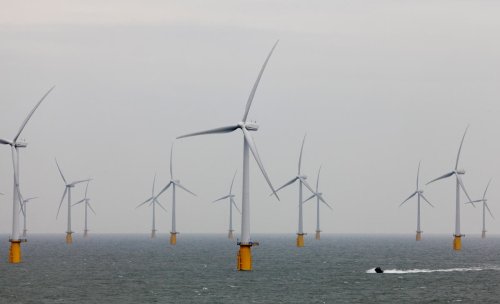 Price of offshore wind power falls to record low