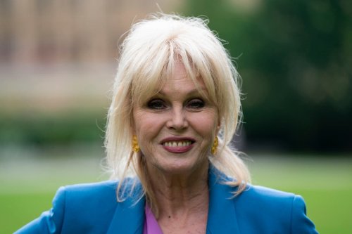 Dame Joanna Lumley demands inquiry into medical research with animals