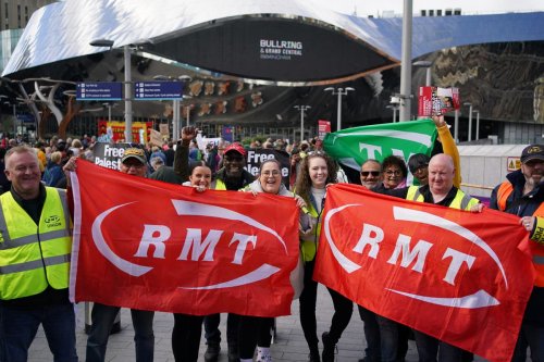 Christmas rail strike announced amid ongoing talks