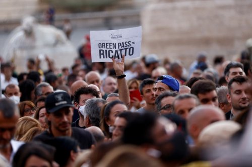 Italy and France introduce Europe’s toughest vaccine pass regimes as protests break out in Paris