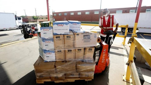 After losing millions in federal cuts, North Texas food banks must now rely on donors
