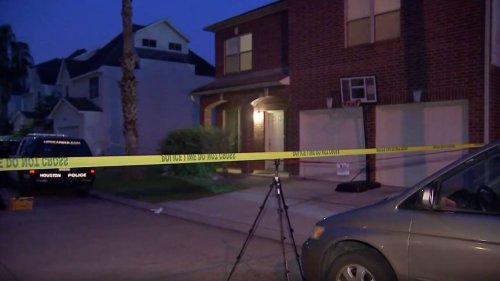 Dad shoots man in his daughter’s bedroom — then the man stabs himself, TX cops say