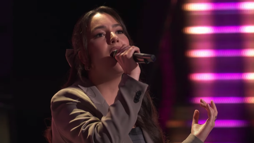 Watch as the ‘magical’ sound of Texas singer gets 4-chair turn on ‘The Voice’