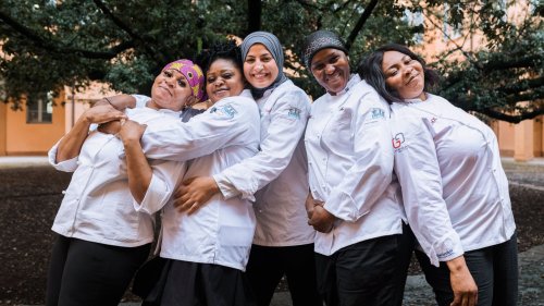 A Modena c’è Roots, uno spazio dedicato al food per l’indipendenza lavorativa delle donne migranti