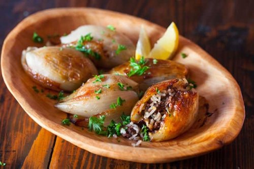 Lebanese Roasted Stuffed Onions  Steamy Kitchen Recipes Giveaways