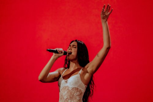 Watch Dua Lipa Cover Daft Punk’s “Get Lucky” In Lyon