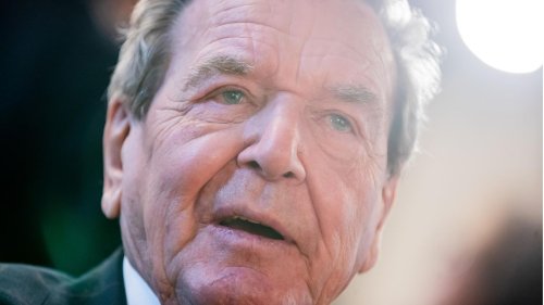 Gerhard Schröder darf in der SPD bleiben